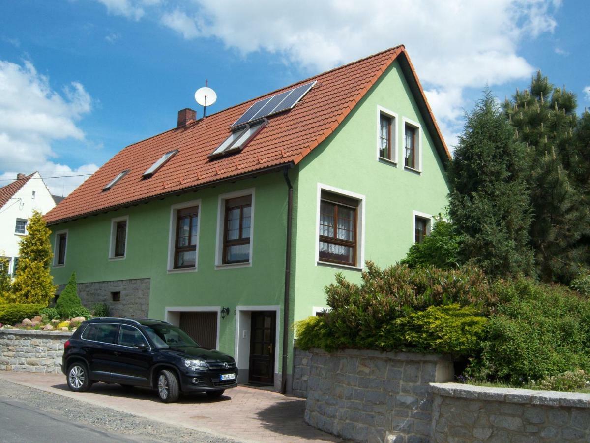 Ferienwohnung "An Der St. Ludmila" Crostwitz Exteriör bild