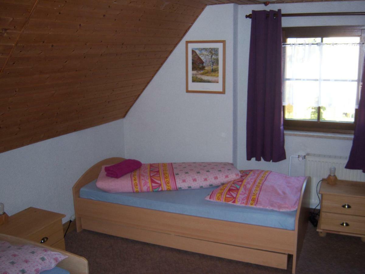 Ferienwohnung "An Der St. Ludmila" Crostwitz Exteriör bild