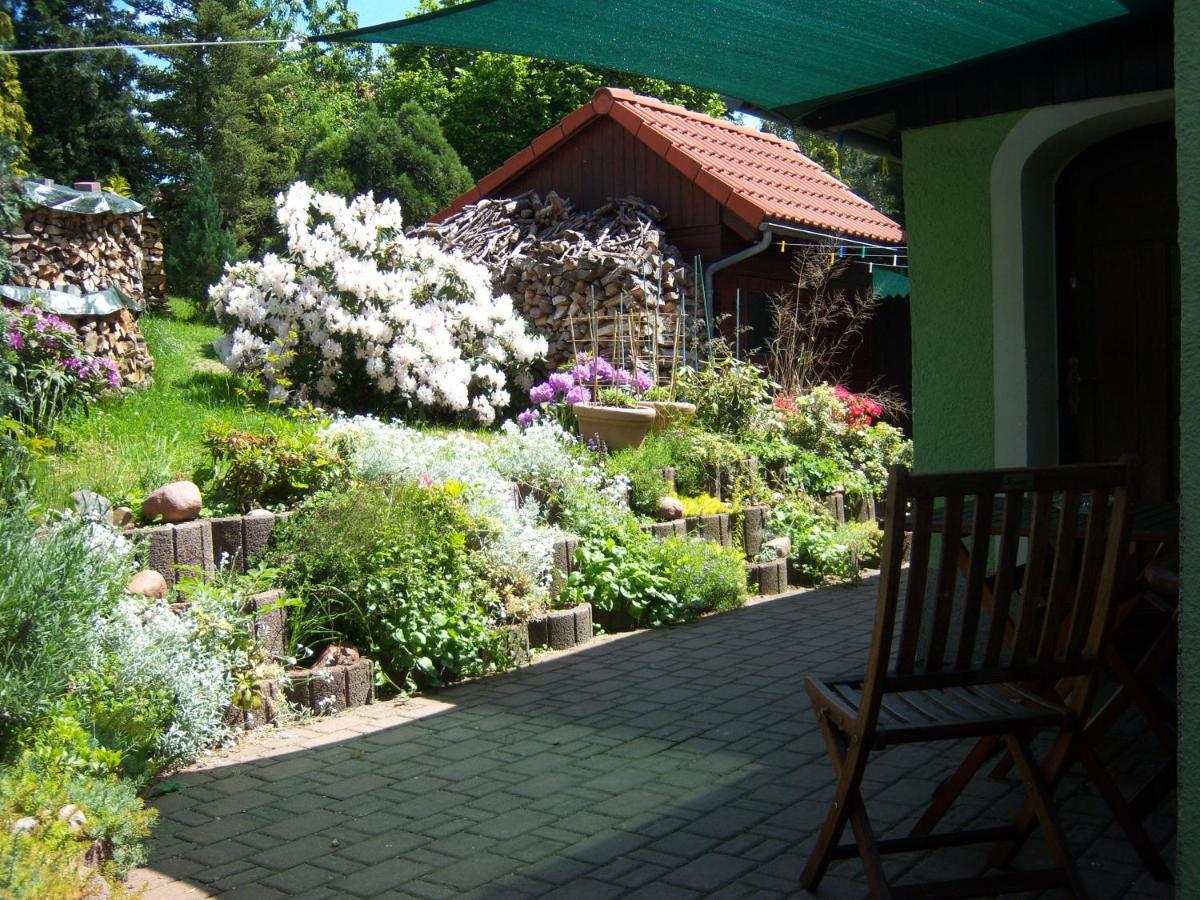 Ferienwohnung "An Der St. Ludmila" Crostwitz Exteriör bild